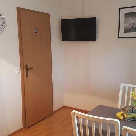 Apartmani Ab Pirovac Extérieur photo