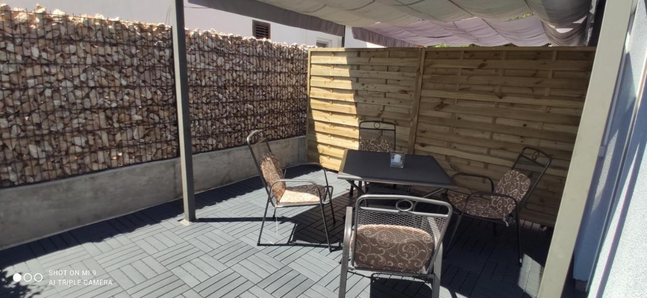 Apartmani Ab Pirovac Extérieur photo