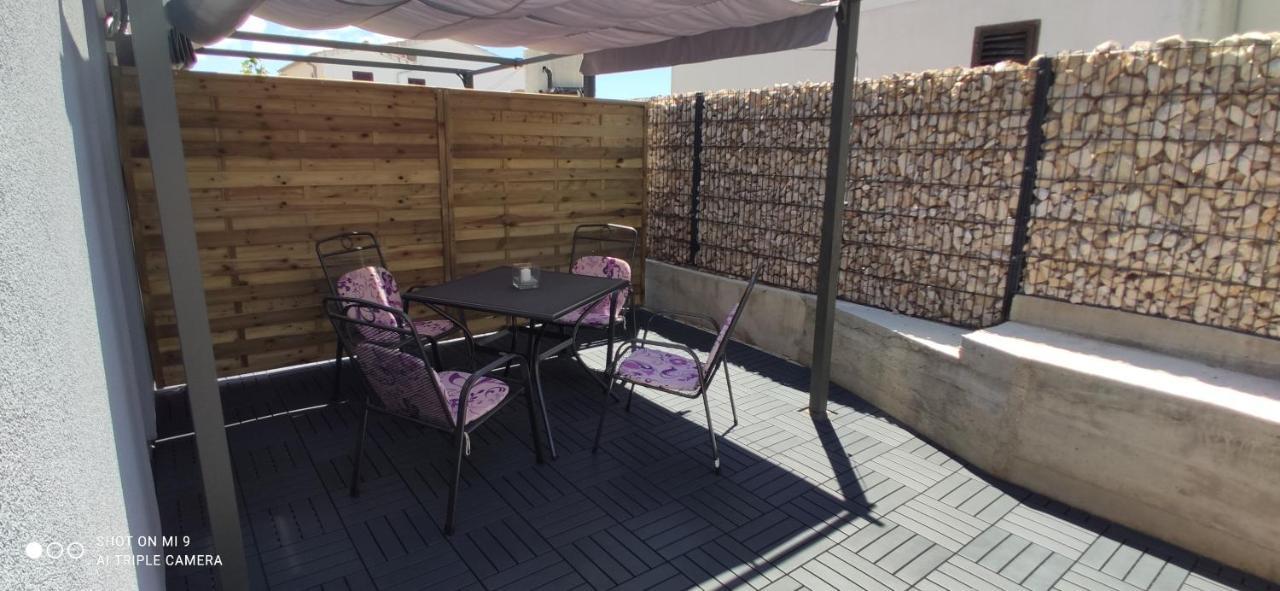 Apartmani Ab Pirovac Extérieur photo