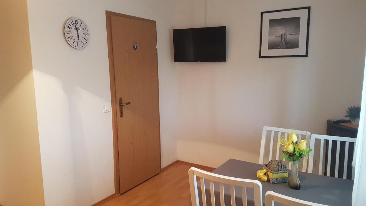 Apartmani Ab Pirovac Extérieur photo