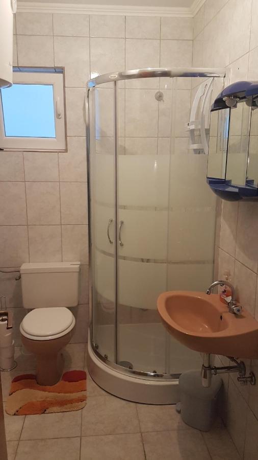Apartmani Ab Pirovac Extérieur photo